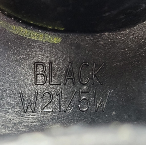 2017 Toyota Tacoma TRD Sports Tail Light Left Side Only! - Picture 5 of 7